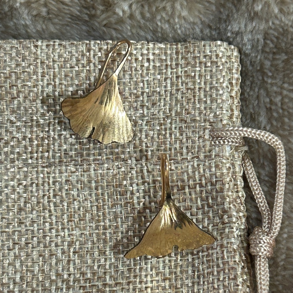 Elegant Gold tone Gingko Leaf Earrings lightweight